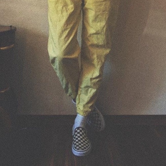 Vintage Two Piece Jogger Set - Picture 4 of 4